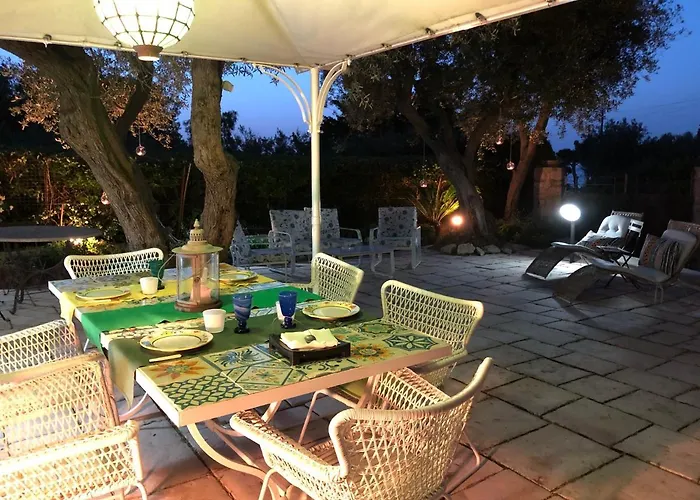 La Draghina Capri Bed & Breakfast 3*