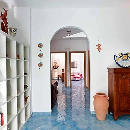 La Draghina Capri 3*