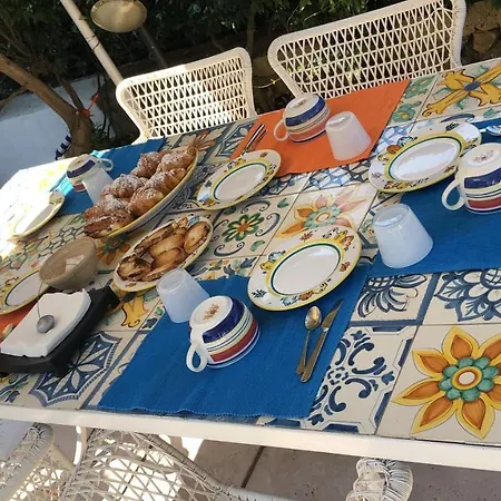 La Draghina Capri Bed & Breakfast